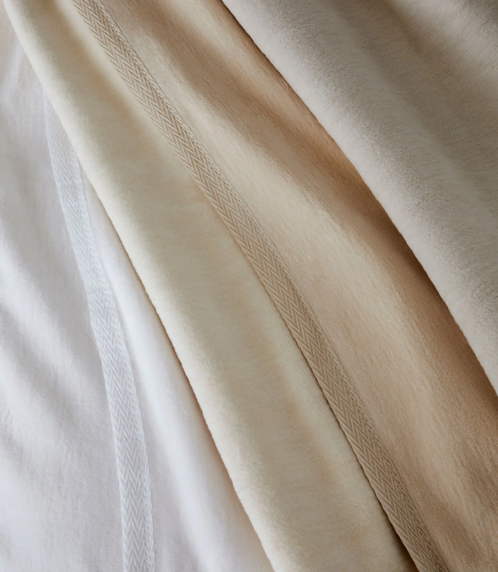 All Seasons Cotton Blanket - Image 10