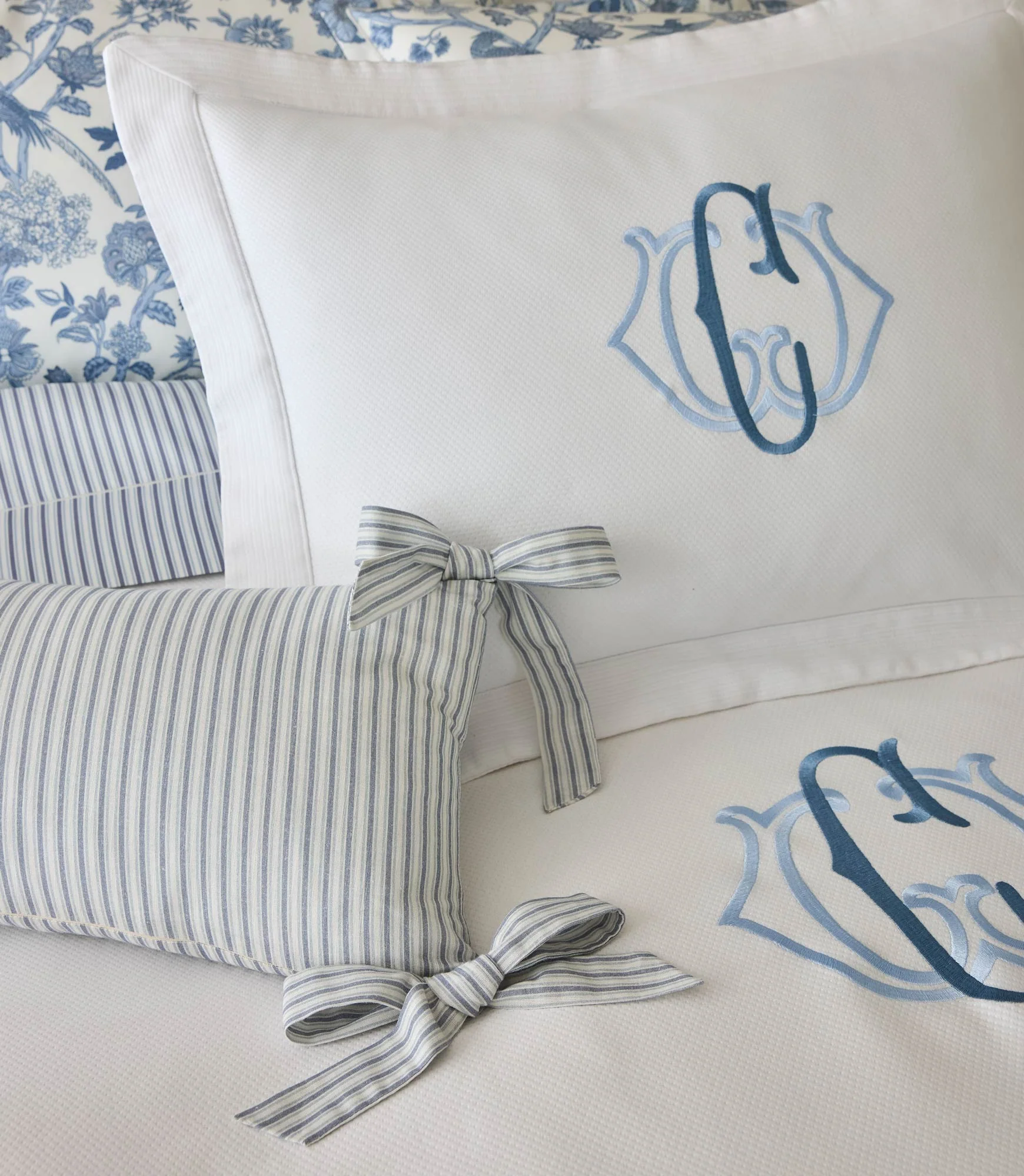 Caitlin Oblong Bow Pillow - Image 4