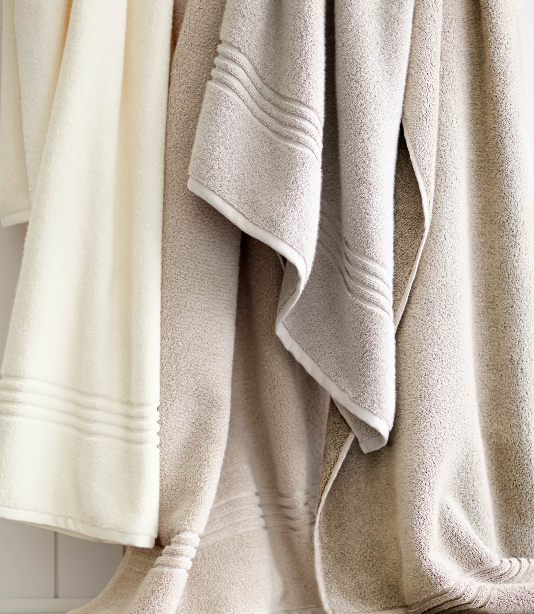 Chelsea Plush Bath Towel - Image 13