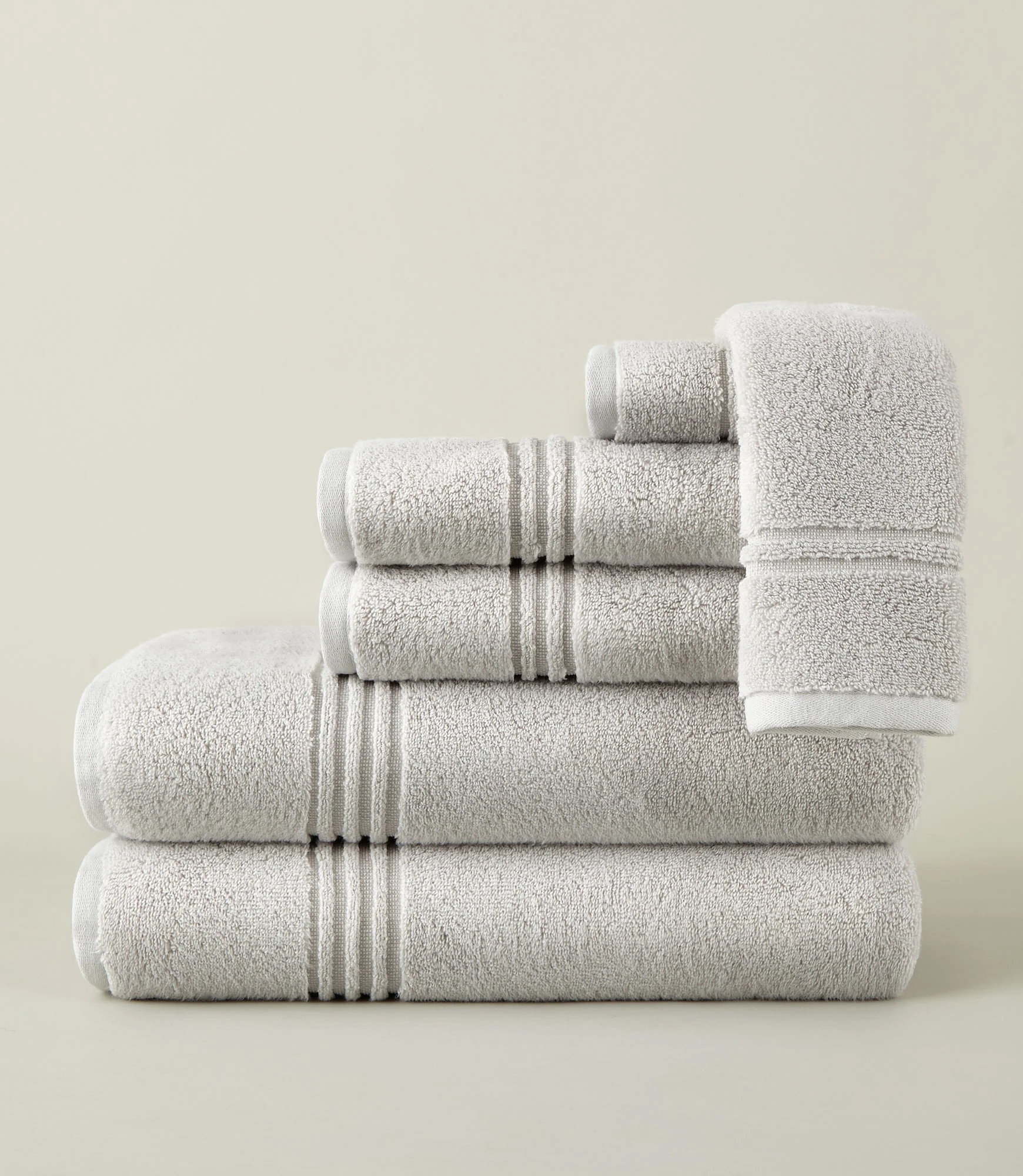 Chelsea Plush Bath Towel - Image 5