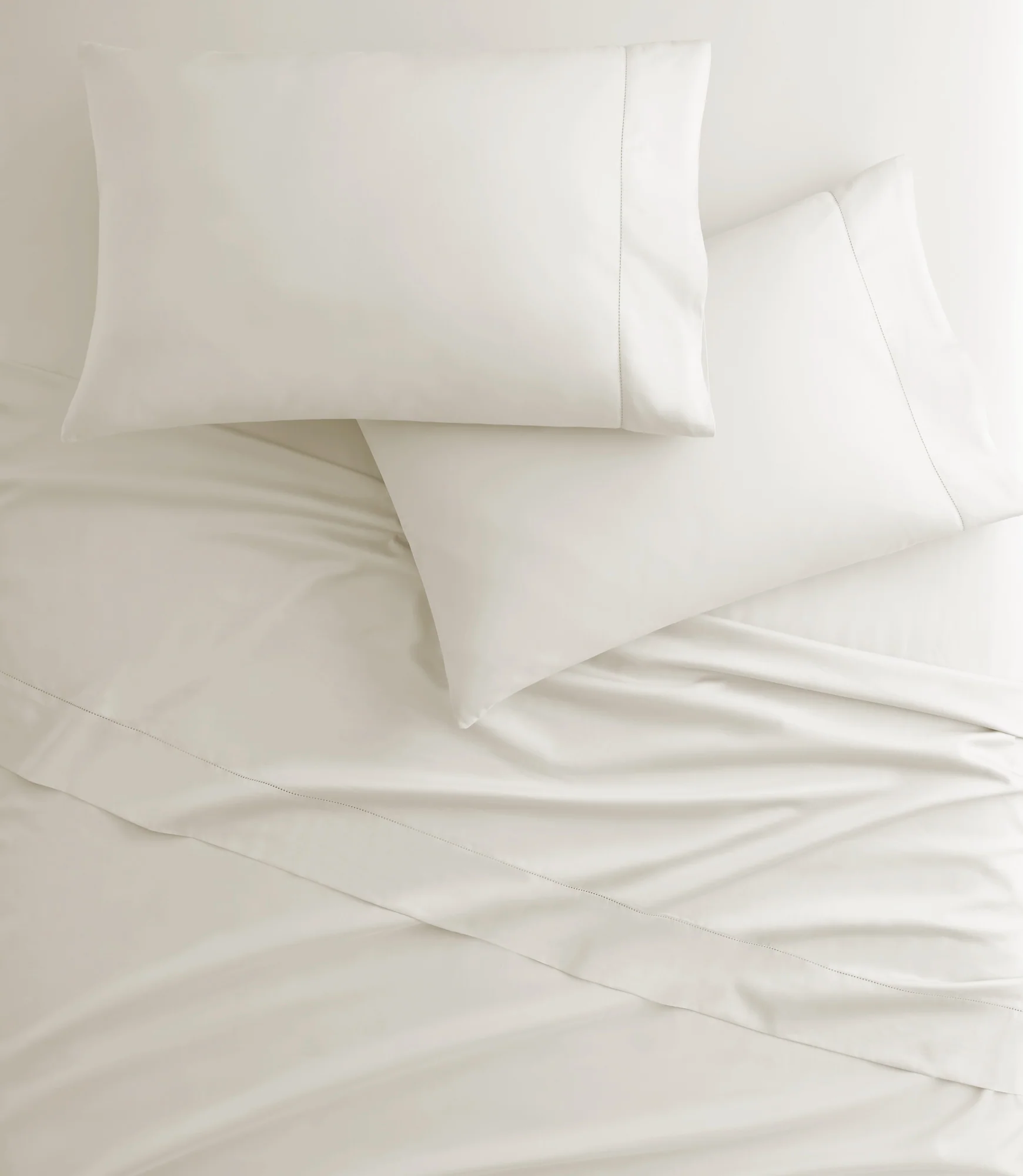 Clara Sateen Pillowcases - Image 4