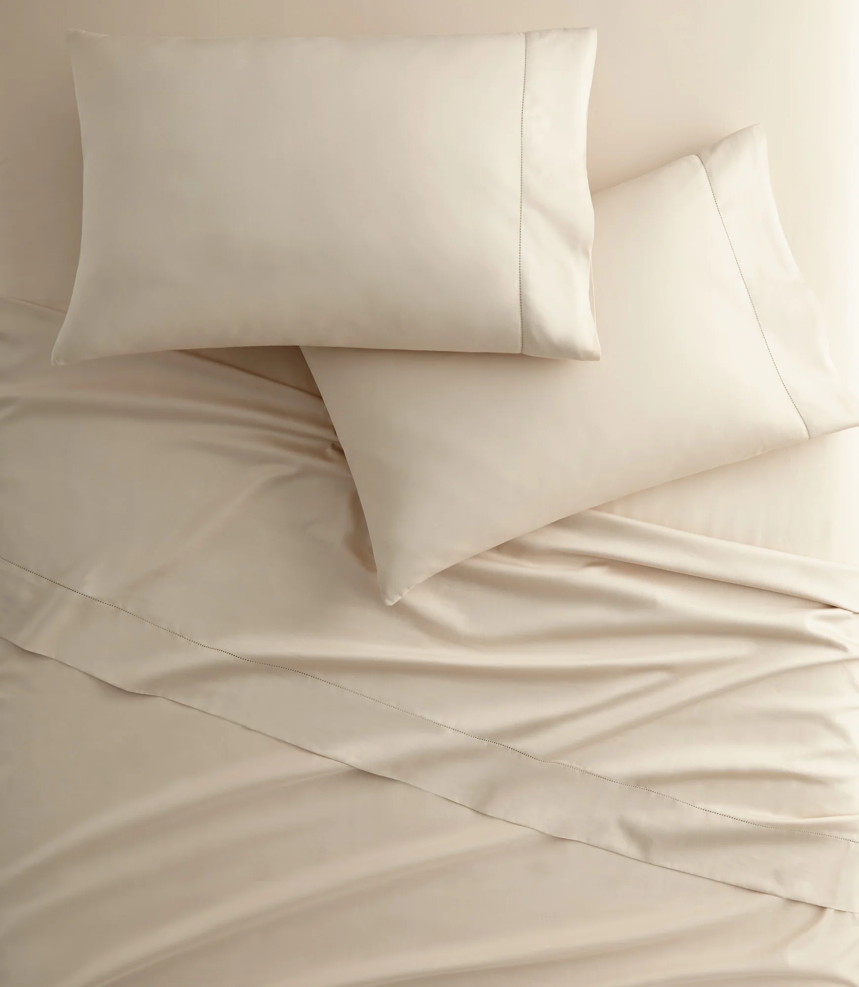 Clara Sateen Pillowcases - Image 6
