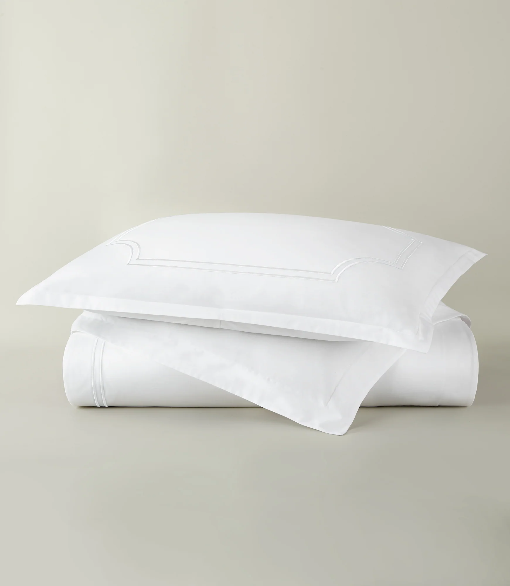 Deco Classic Embroidered Duvet Set - Image 4