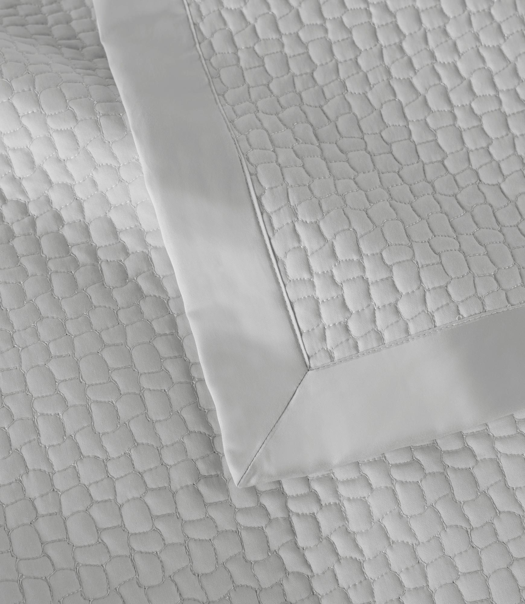 Hamilton Quilted Coverlet - Image 18
