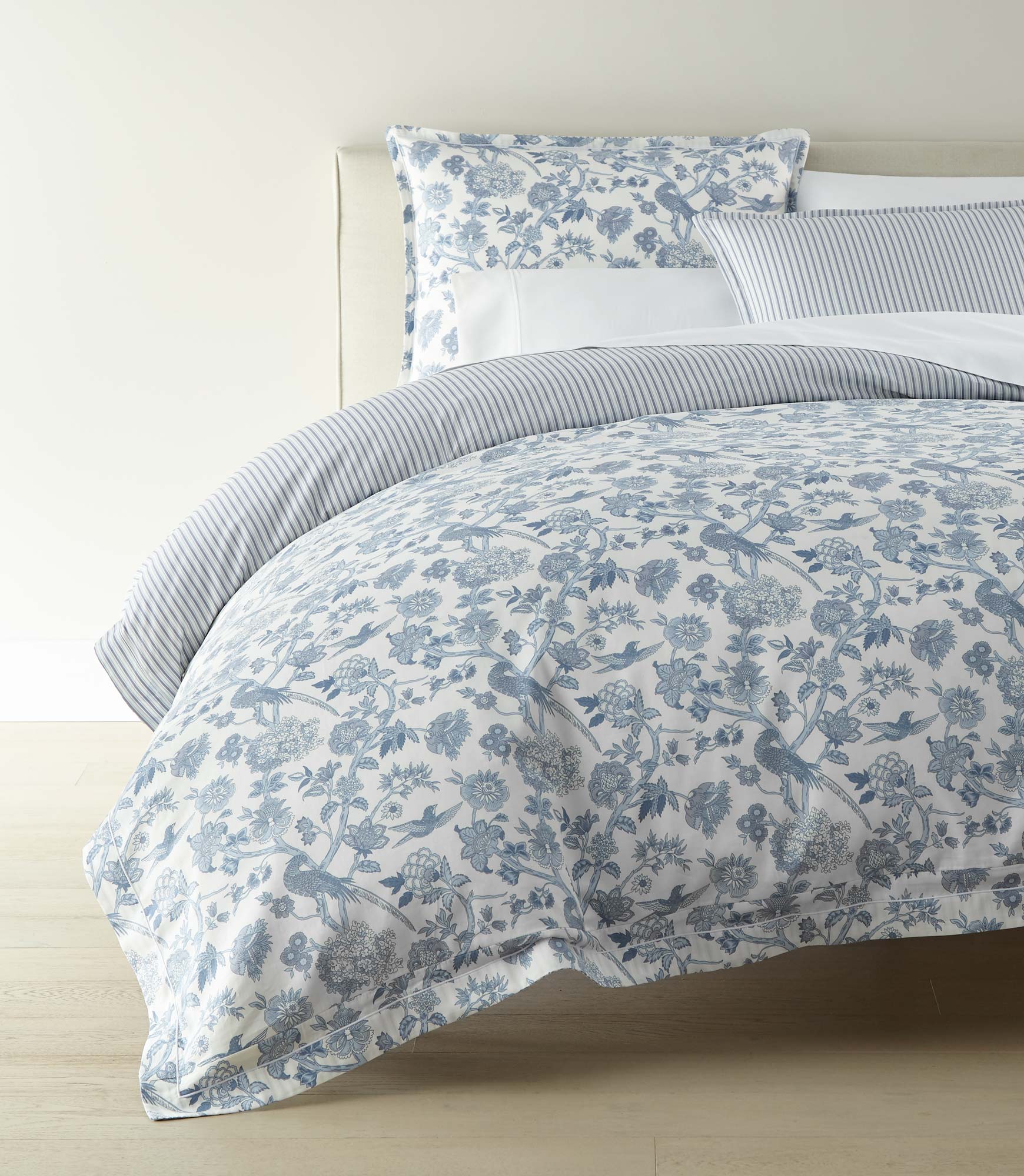 Highgrove Toile Reversible Duvet Set - Image 6