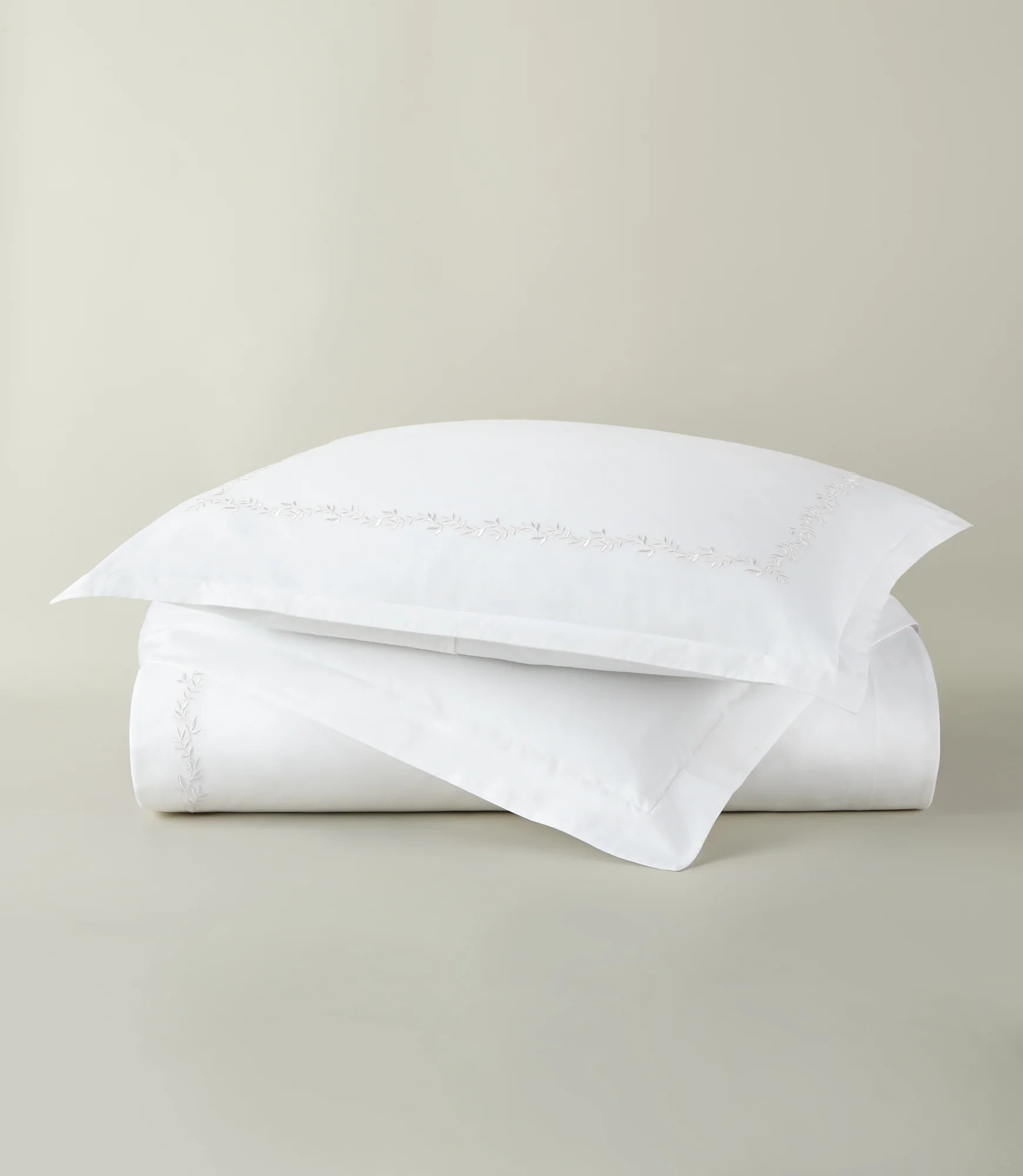Ivy Classic Embroidered Duvet Set - Image 4