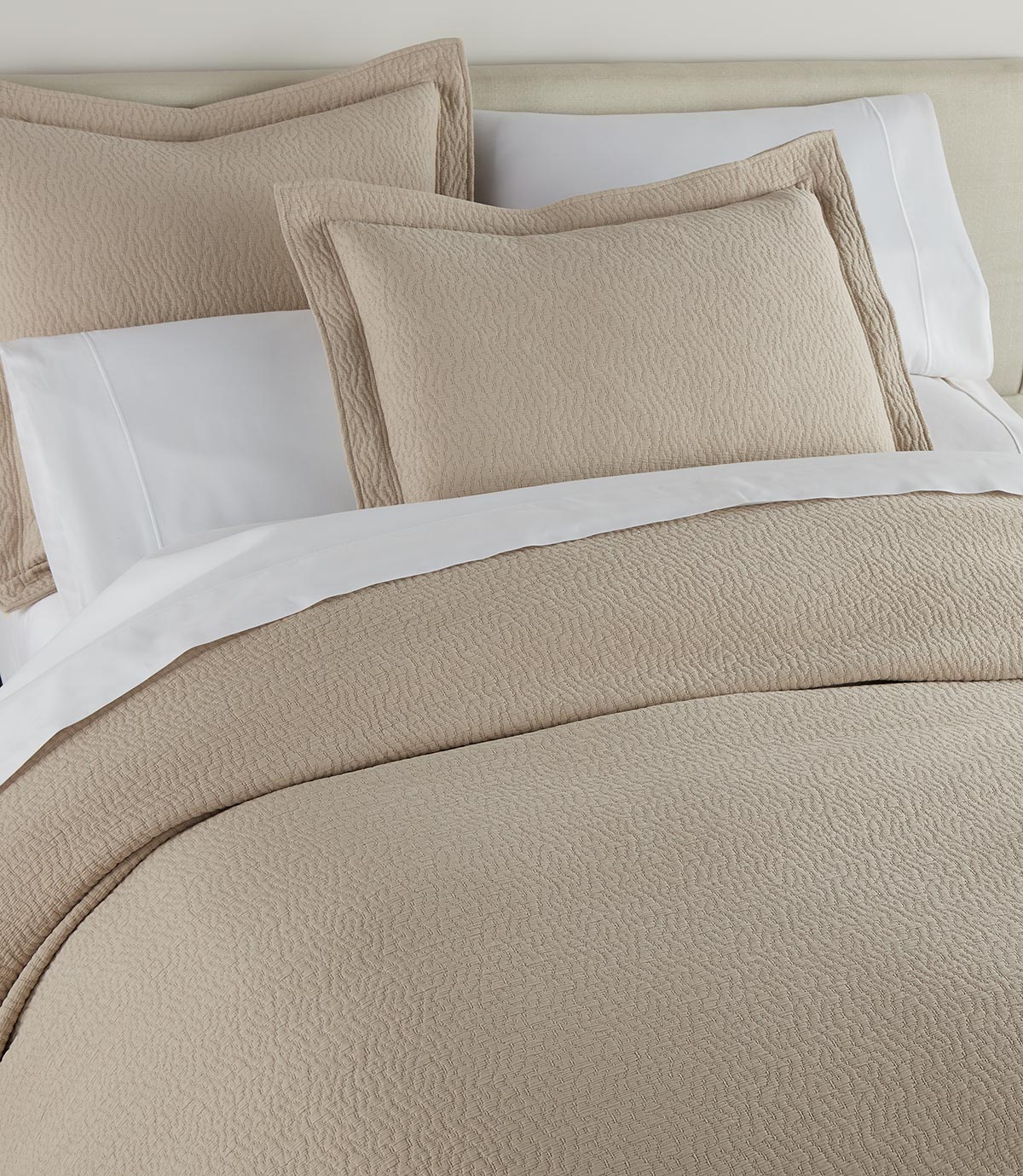 Mia Matelassé Coverlet - Image 13