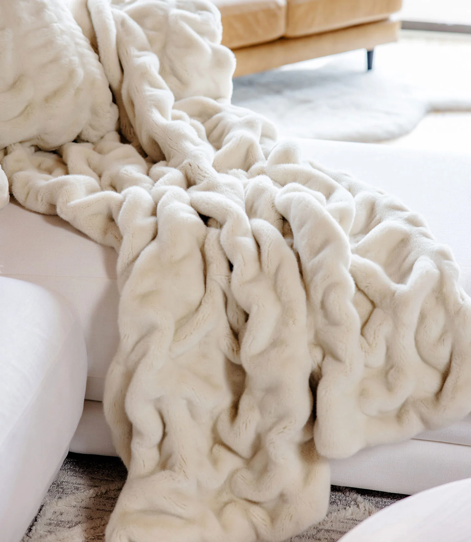 Mila Faux Fur Throw - Image 6
